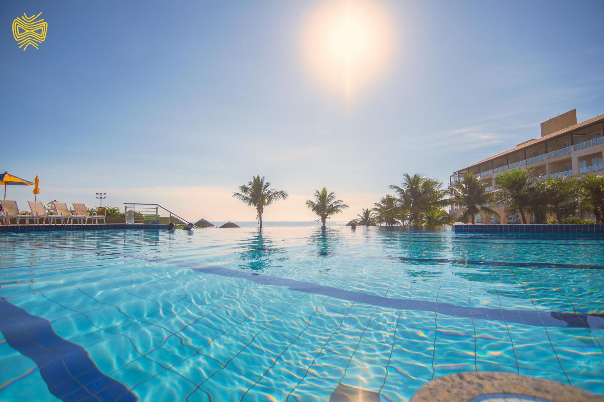 Costao Do Santinho Resort All Inclusive Florianopolis Exterior photo Infinity pool at the resort
