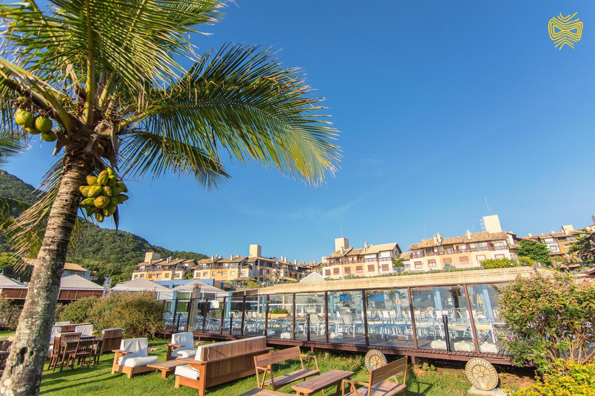 Costao Do Santinho Resort All Inclusive Florianopolis Exterior photo The resort's beach club